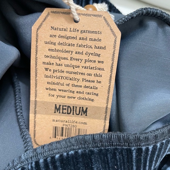 NWT Natural Life Blue Joplin High Rise Ribbed Velvet Flare Pants - Picture 3 of 4